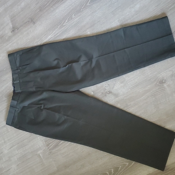 Mens 38 x 29 Dockers D3 Classic fit Olive Green - Picture 1 of 6